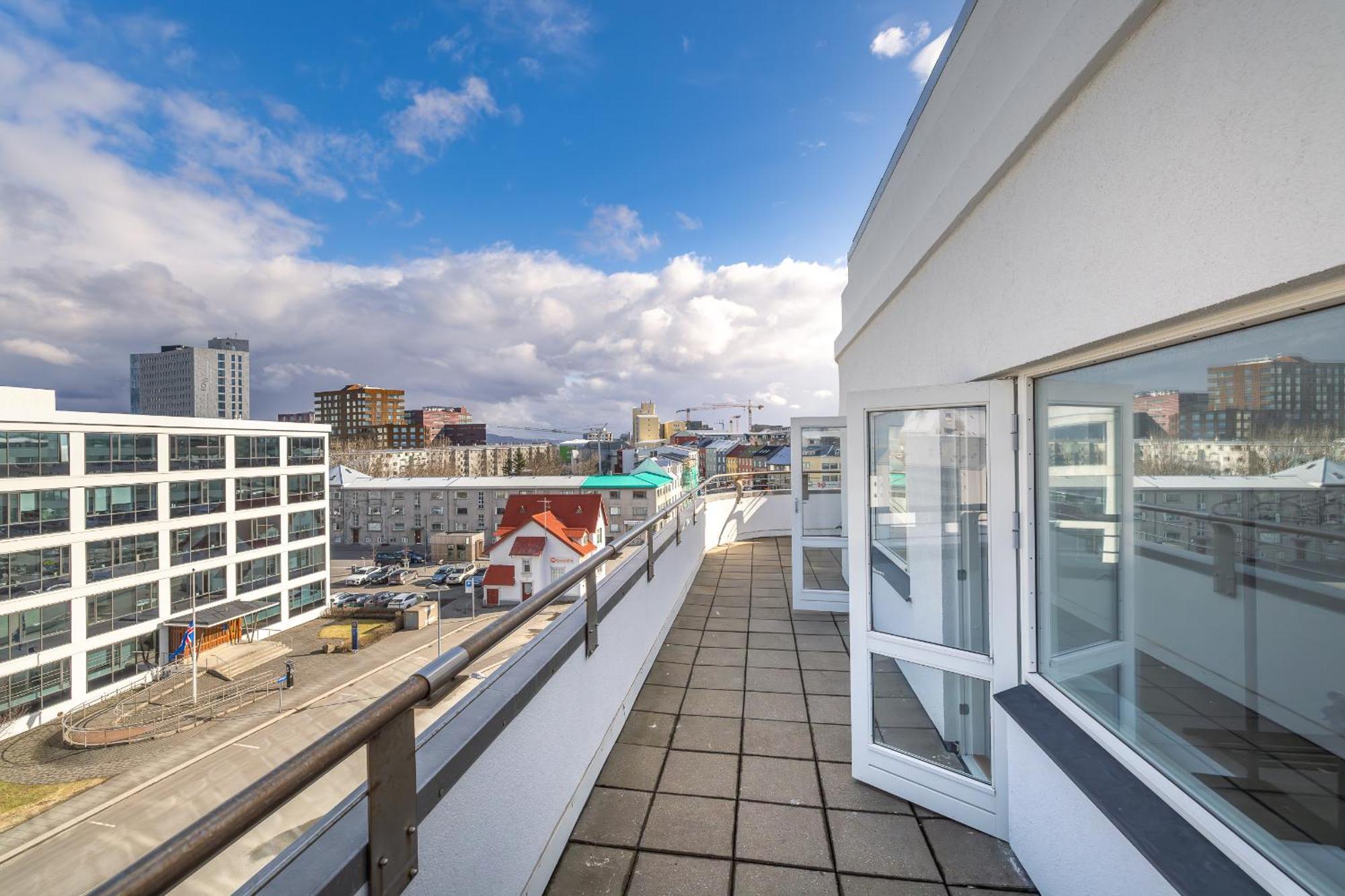 Hlemmur Suites Рейкьявик Экстерьер фото